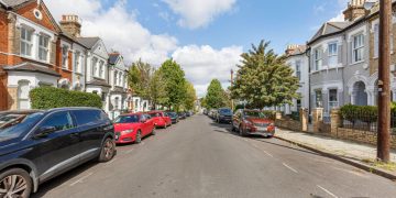 Smart strategies for selling period homes in Clapham