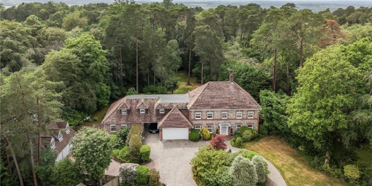 Preparing a Property for a Successful Sale in Farnham